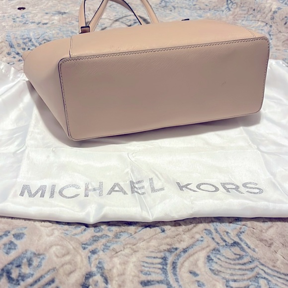 Michael Kors tote - Picture 3 of 3